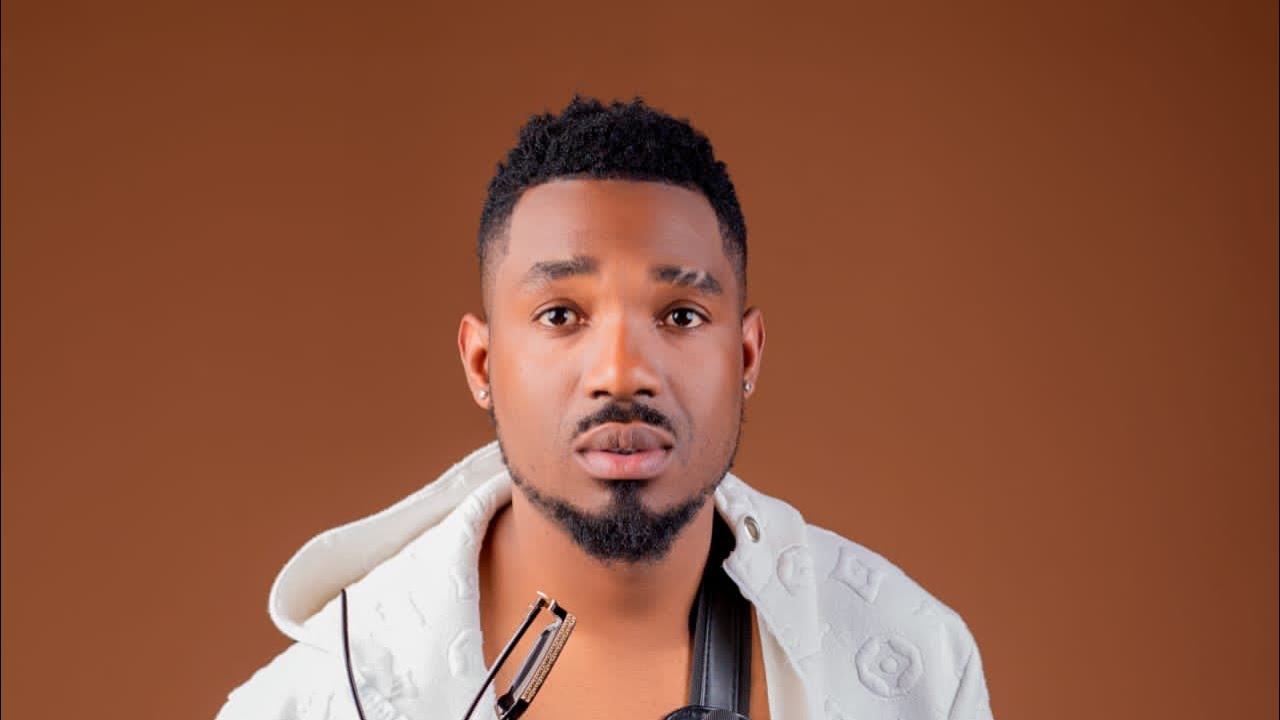 11. Carlos Green ft Gary Tight - My Love  (Official)