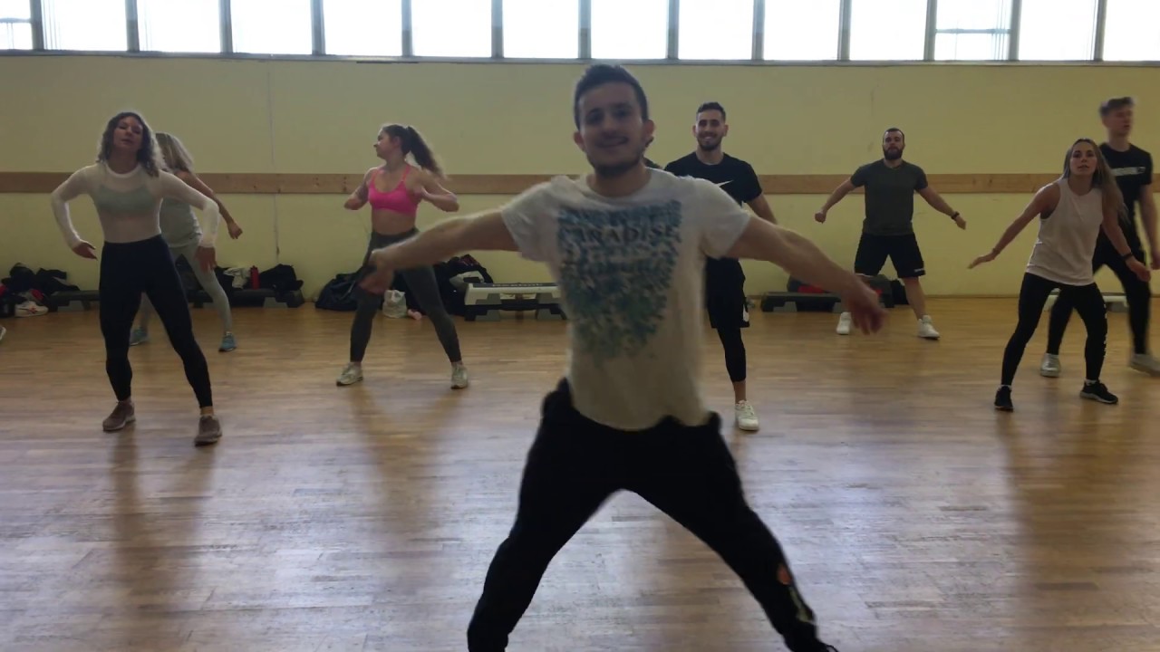 Aerodance Symétrique présenté par Alexis DEUST MF LYON PROMO 2018-2020