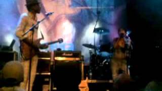 Keziah Jones and Nneka &quot;long distance love&quot; live in Cologne