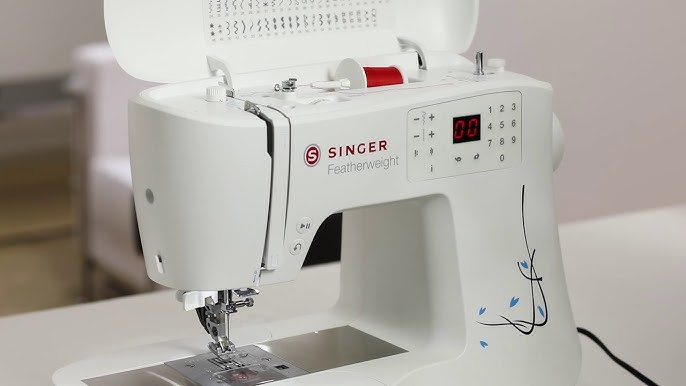 SINGER® FEATHERWEIGHT™ C240 Owner\'s Class - Intro Your Machine - YouTube