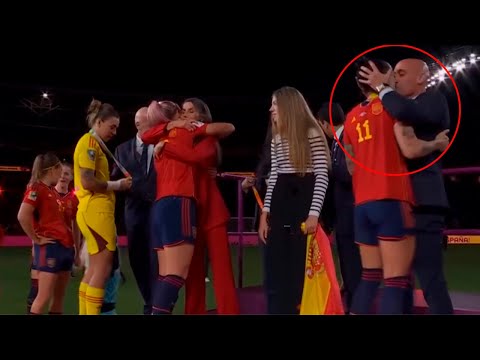 ¡El beso del escándalo! Incómodo momento en la premiación de España en el Mundial femenino de fútbol