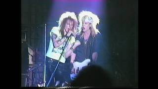 Guns N' Roses Live - It's So Easy - Park Plaza Hotel, LA - August 2nd 1987 (First video performance)