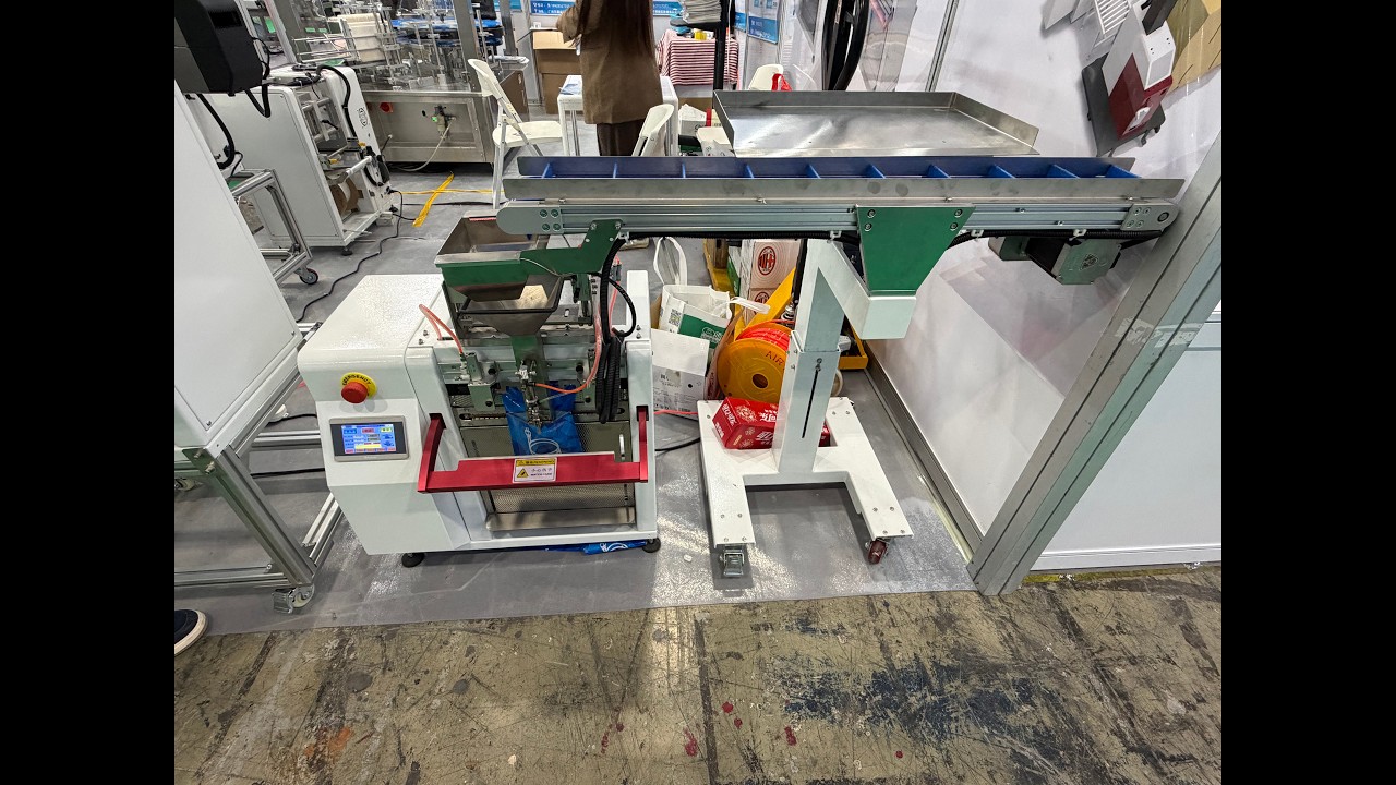 Tabletop Bagging Machine integrated with the conveyor | Packaging Line ...