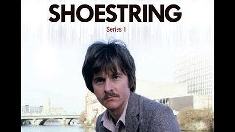 Shoestring - Private Ear - S01 E01
