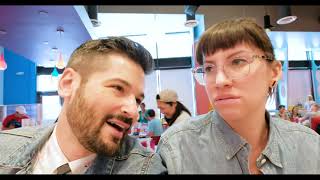 We went to a ‘Saved By The Bell’ Restaurant | FIELD TRIP