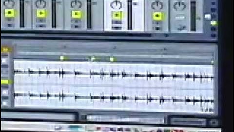 Ableton Live 8: New Warping Function Live Demo @ dubSpot