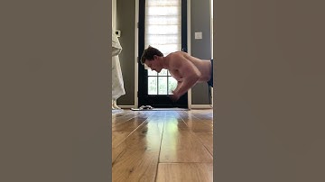 Plyo chest clap push up