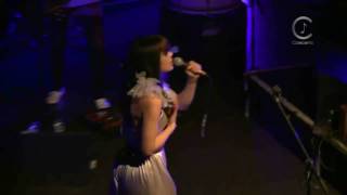 [HD] Bat For Lashes - Sleep Alone (Live Shepherds Bush Empire 2009)