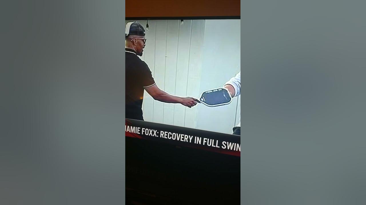 Jamie Foxx spotted playing pickleball👀🥒🥍 YouTube