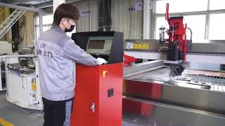5axis metal cutting is very simple. HEAD waterjet help u solve 3D cutting problems of all materials.