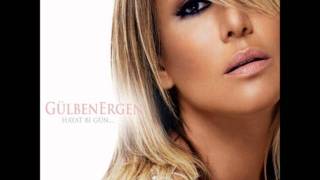Gülben Ergen 2011 - Yarı Çıplak