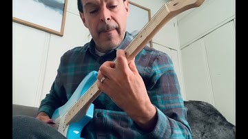 One-note-per-string musical phrase with alternate picking.