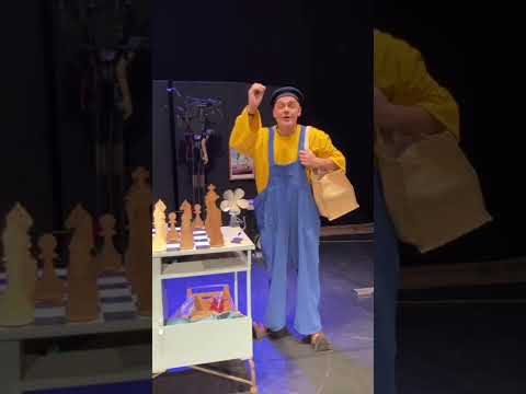 Video IL TONI AGOSTINO BOSSI MANICOMICS TEATROCIRCO