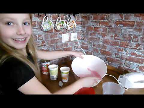 Video: Aardbeienroomtaart