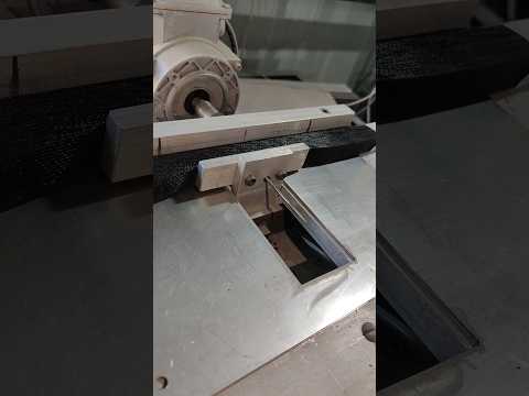 Flexible folding screen