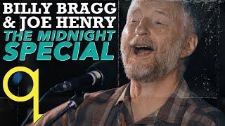 Video voorbeeld van "Billy Bragg & Joe Henry - The Midnight Special (Live)"