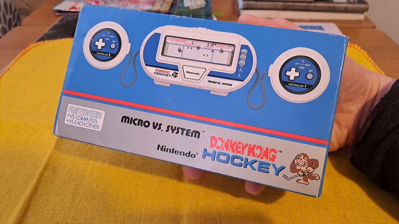 Nintendo. Micro Vs. System. (HK-303). Donkey Kong Hockey. (1984