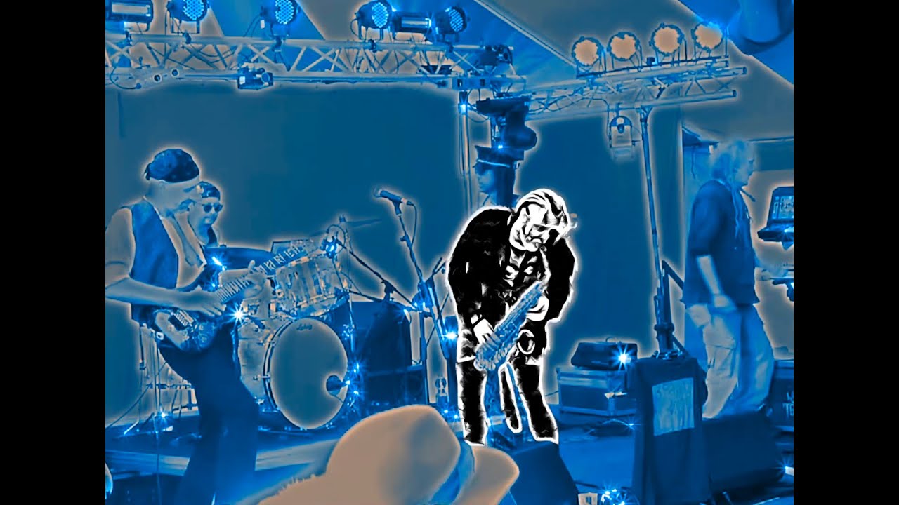 1000 Poppadoms. Live at Kozfest Summer 2024