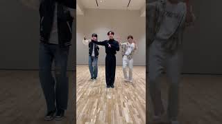 💕💕 #BUZZ_LOVE_Challenge_Lv4 #BUZZ_LOVE #BEOMGYU #HUENINGKAI #투모로우바이투게더 #TXT #andTEAM #TAKI #shorts