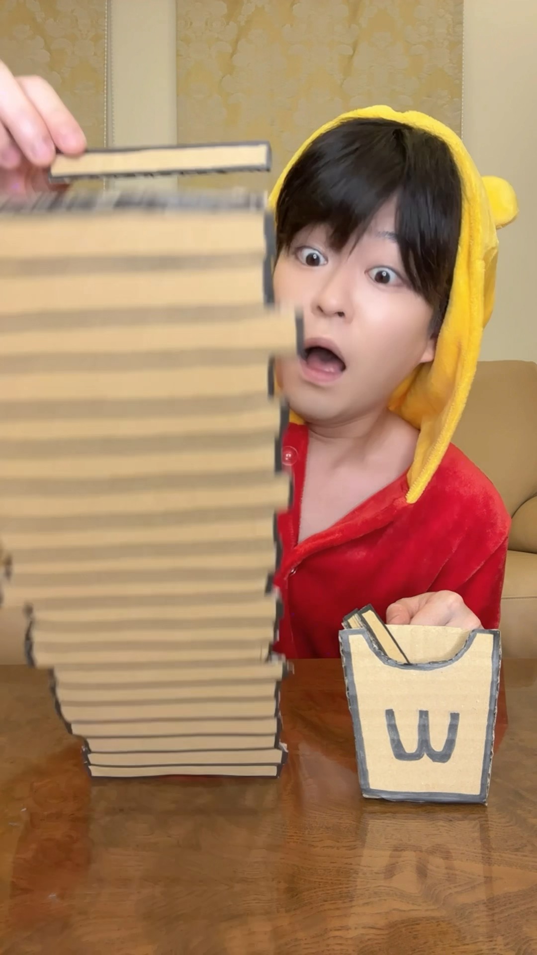 KNOCK DOWN A CARDBOARD POTATO TOWER！#asmr