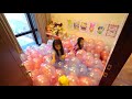 房間滿滿的都是氣球 只有小朋友可以進去 1000+以上的氣球進去囉 一起來實現姐姐的生日願望吧 Sunny Yummy running toys 跟玩具開箱