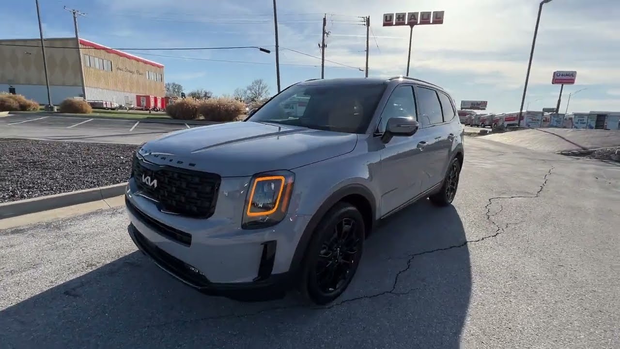 2022 KIA TELLURIDE SX PRESTIGE NIGHTFALL IN WOLF GRAY WITH DUNE BROWN