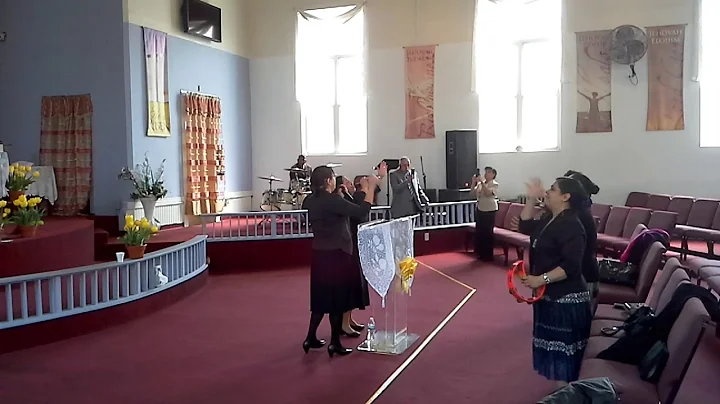 IGLESIA MISIONERA : EN DEVOCIONAL HNA JANET MONTAL...