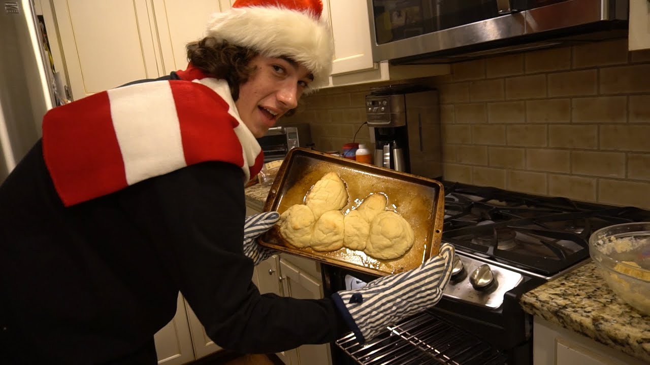 Baking Penis Christmas Cookies!