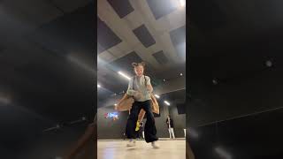 Şarkı Çok Enerciik Değil Mii?