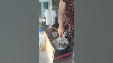 Bữa sáng tại TP Huế // Bánh mì kẹp trứng - thơm ngon - xin mời cả nhà - tronpiu vlog #shorts