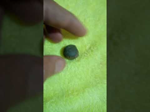 حجر نيزك معروض البيع اخواني دعمونا بي شرك في قناتي زازاكم الله 