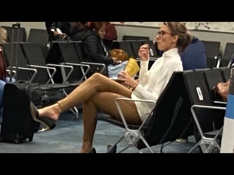 Airport Heel Dangle