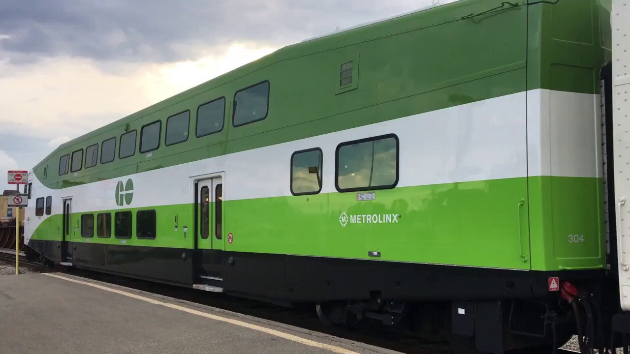 [HD] GO Transit 304 West at Kitchener GO (June 16 2017) - YouTube