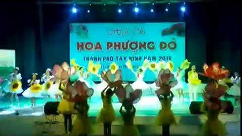 Tuổi thơ tiếp bước cha anh (Sáng tác TRƯƠNG QUANG LỤC)