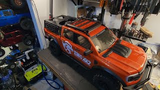 World's Largest Crawler! CROSS RC EMO XX2 5th scale 4x4 UNBOXING and initial impressions. It's crazy
