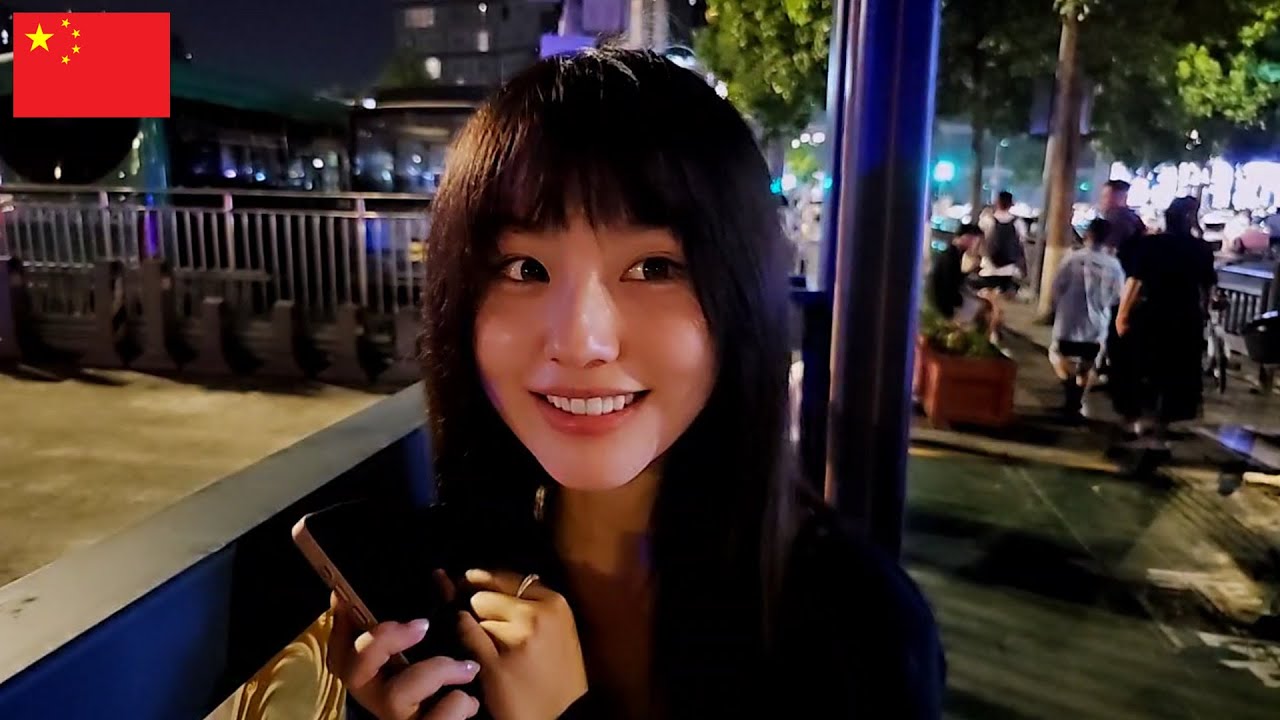 Красивая китаянка, сбивающая с толку мужские сердца