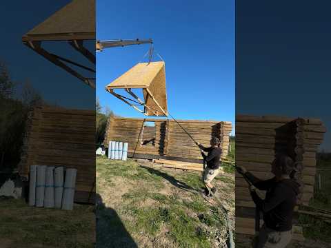 Как построить крышу одному 🏠 #аннажаки #дача #карелия #экипажмакжак