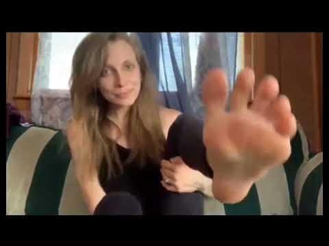 پاهای جذاب میلف میلف جذاب فتیش پا فوت فتیش