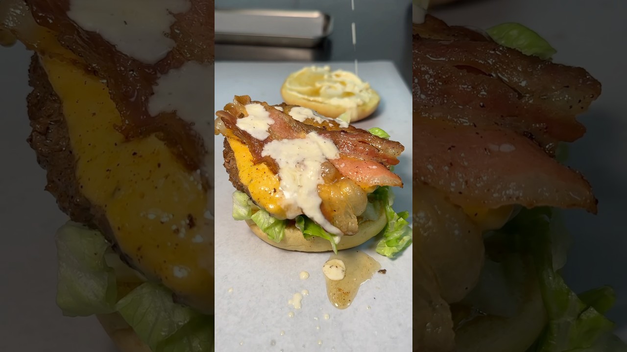GARLIC PARMESAN BURGER from International Wings Factory NYC! 🔥🤤 #DEVOURPOWER