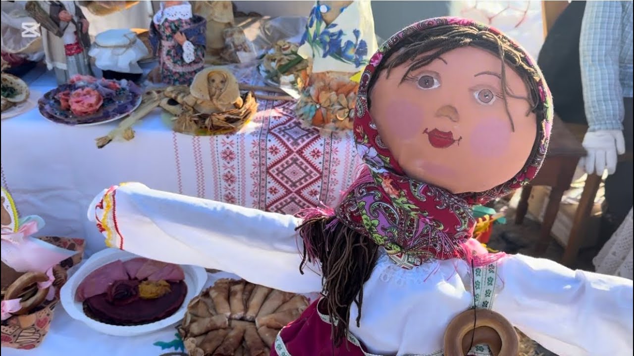 Влог. Сходили на масленицу . Угощали бесплатно блинами .. Сожгли бабу