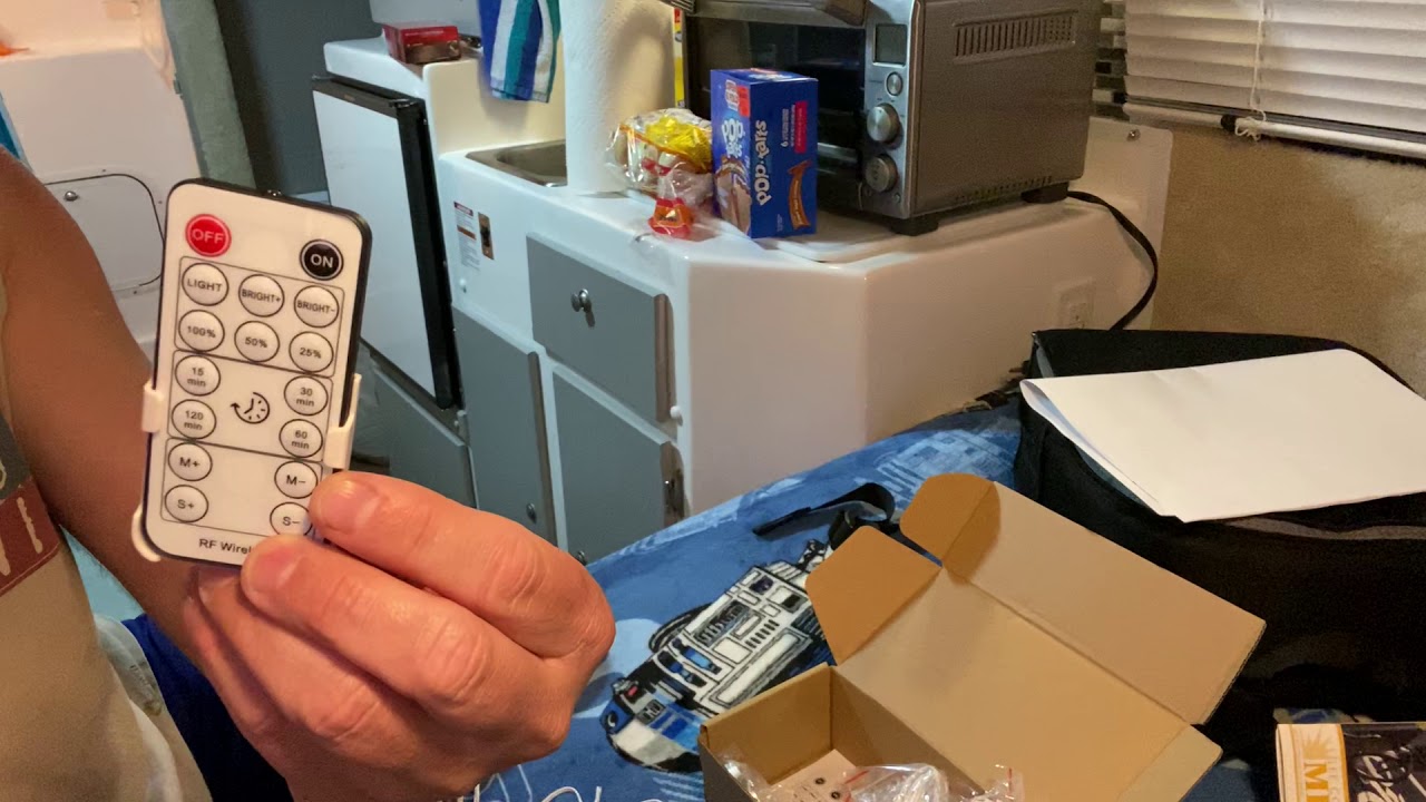 12V Puck Lights (great for RV) Review & Unboxing YouTube