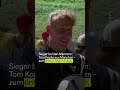 Deutscher gewinnt Käserennen in England – und verteidigt seinen Titel