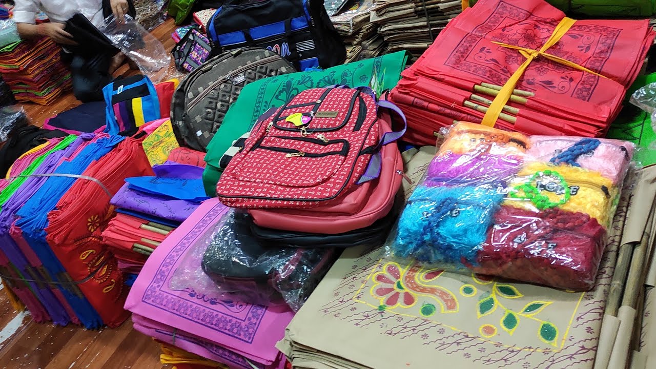 School Bags, Hand Bags, Travel Bags, Lunch Bags,Laptop Bags, Wholesale