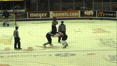 #52 J. Lane vs. # 82 O. Legault