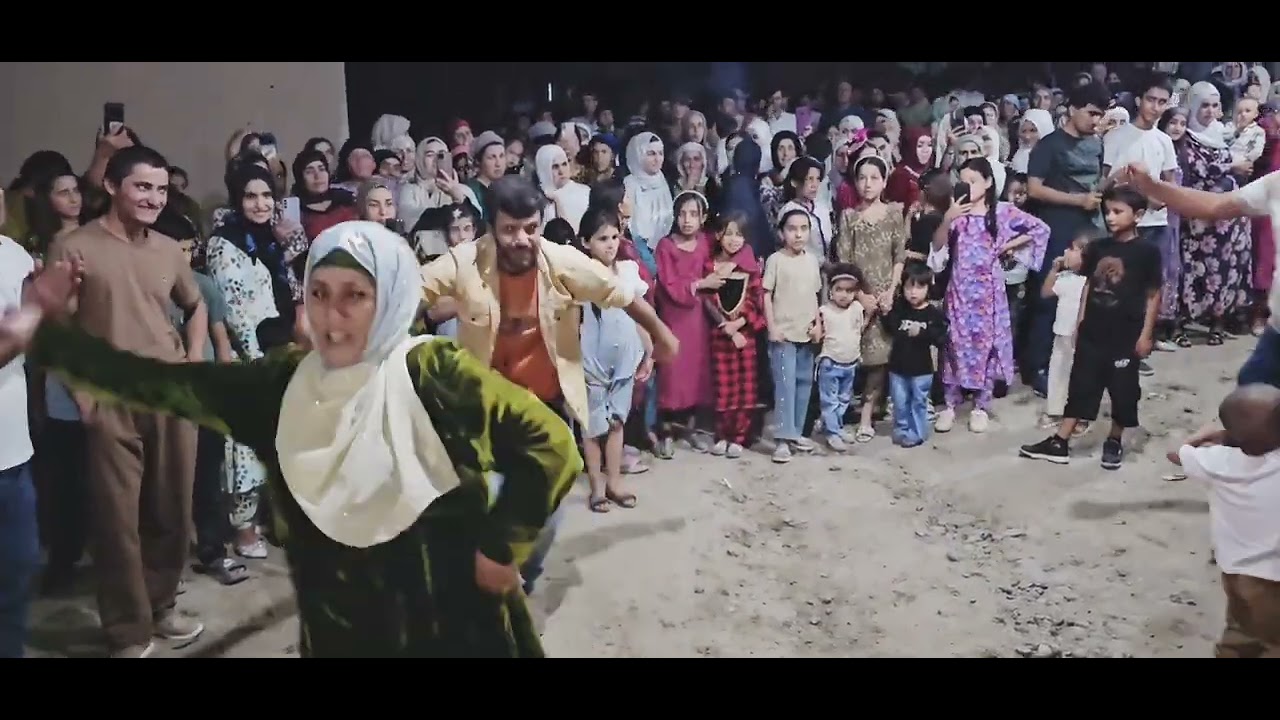 Рамазони нур  як ракси зебой точики