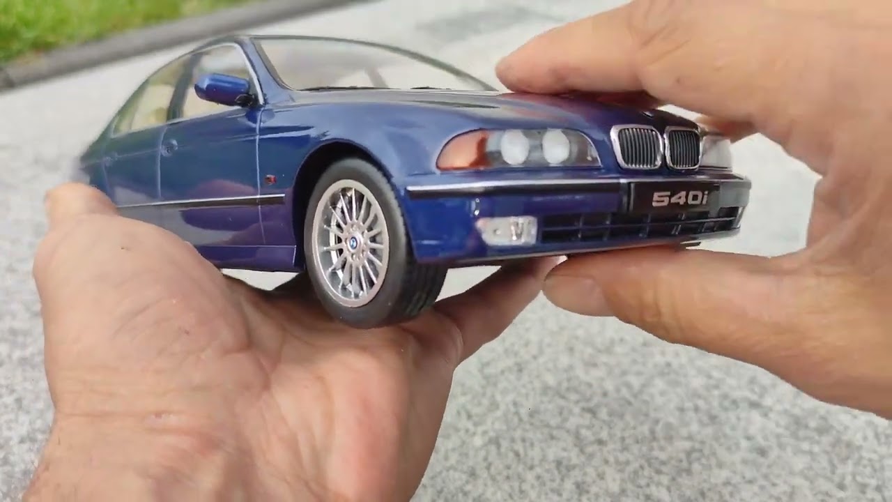 BMW 540I/ E39 Touring 1997 - KK Scale Models 1/18 EUR 99,95