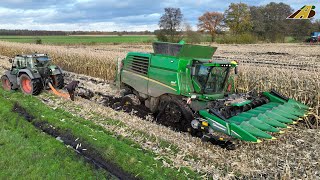Thumbnail for Extrembedingung bei Körnermaisernte 2023 Mähdrescher vom Lohnunternehmen Landwirtschaft Corn Harvest