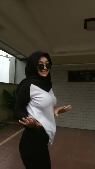 cewek hijab goyang pargoy #shorts #ytshorts #viral #viralshorts #foryou #foryoupage #fyp