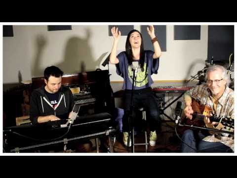 Kirk Franklin - I Smile (Live Cover by Sara Niemie...