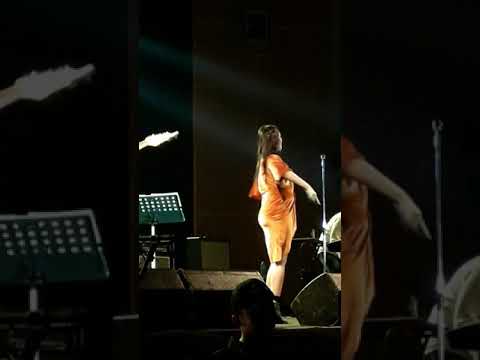 Raisa-Could it be love (fan cam)